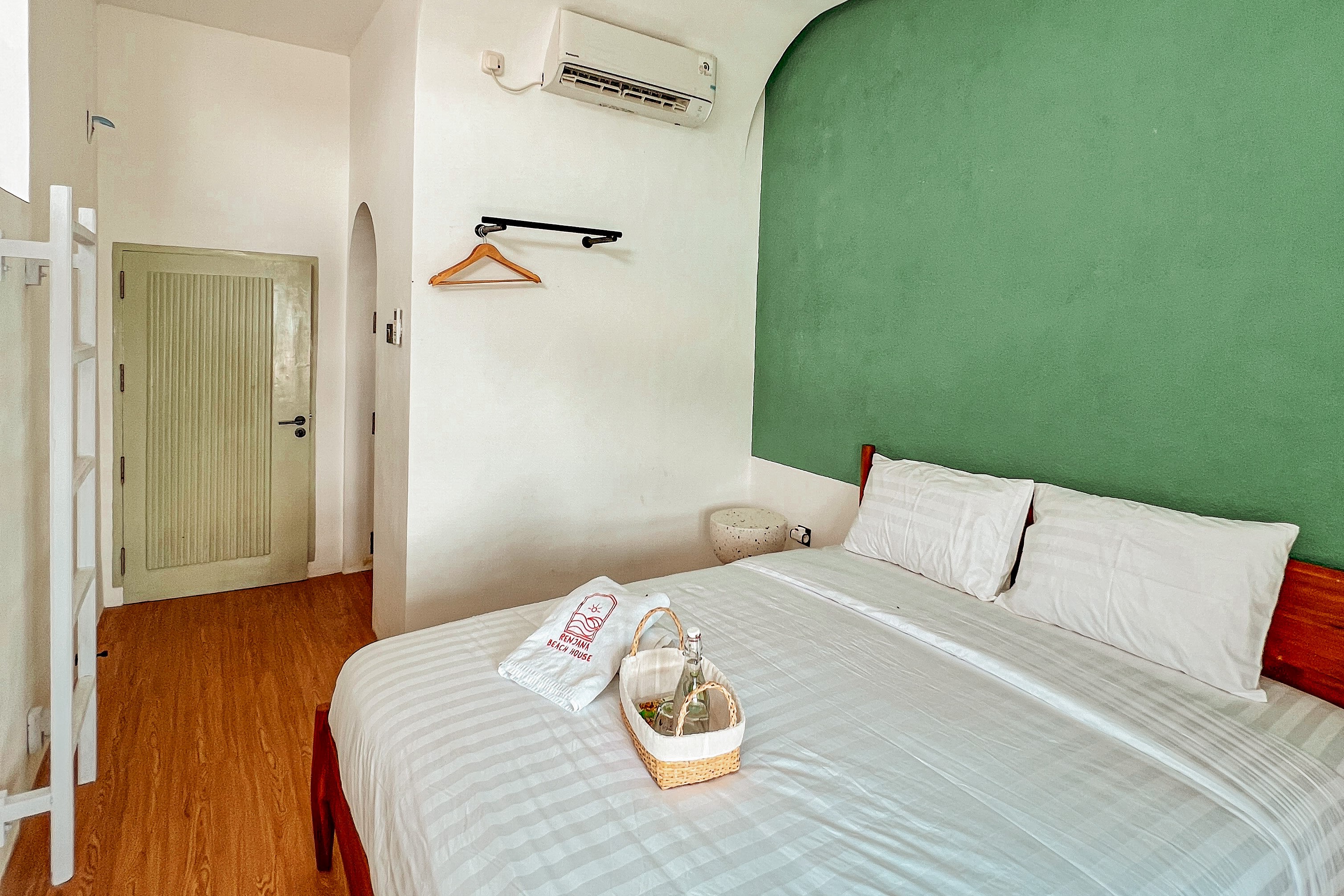 flores.jpg-1703137647thumbnail.jpg